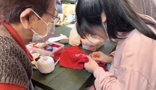 コミュニティカフェ「ミナパチセ」の刺繍体験教室